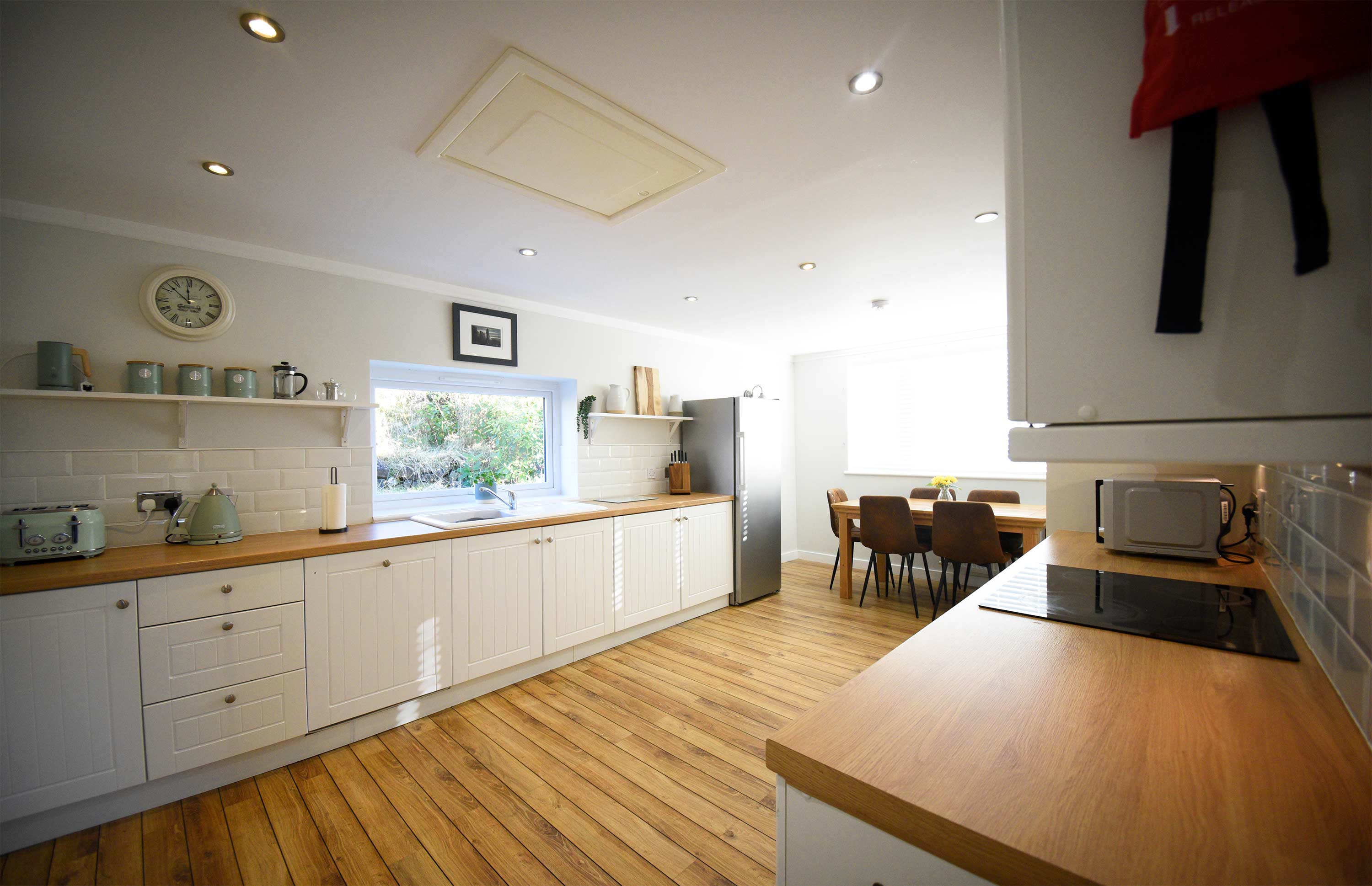 Stratheyre Cottage self catering accommodation cottage near Portree contains an excellent modern kitchen